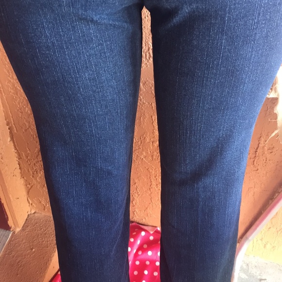 SIGNATURE by LEVI STRAUSS Misses sz 4short - Picture 5 of 8